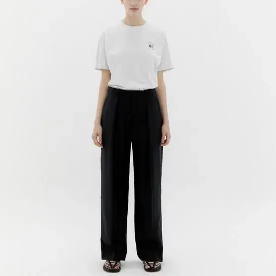 라벨아카이브 WIDE TUCKED PANTS BLACK 사이즈2