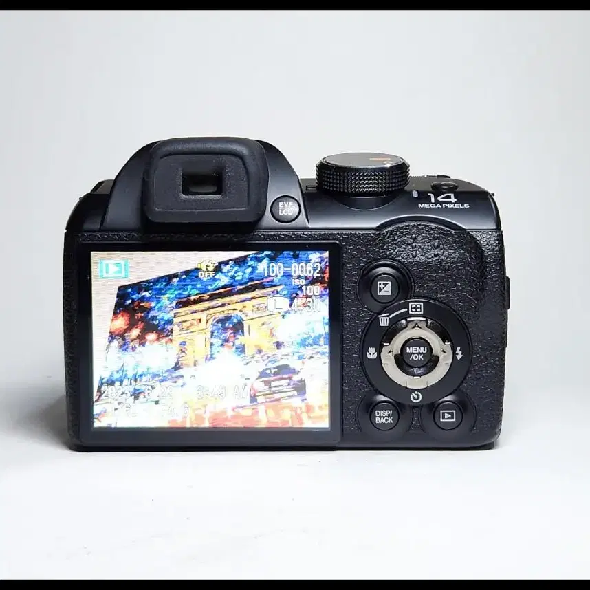 Fujifilm FinePix S4300 디카. A급.