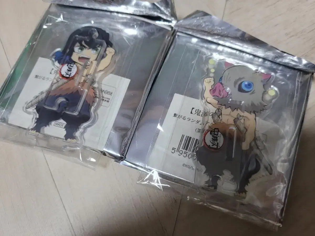 Demon Slayer Inosuke sealed acrylic stand sells