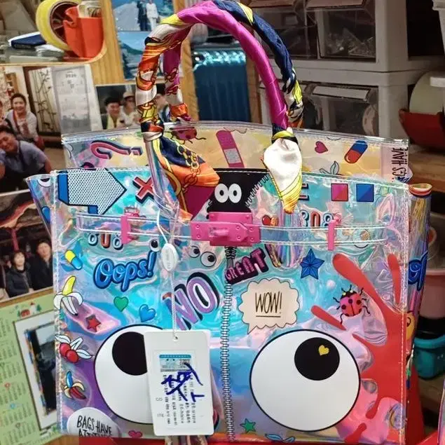 Eyethemed bag