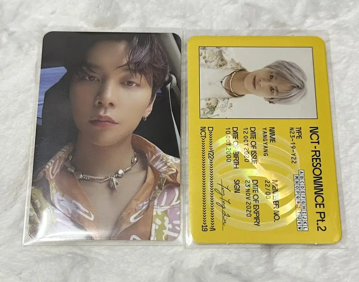 NCT 2022 Resonance johnny yangyang ID Card WTS