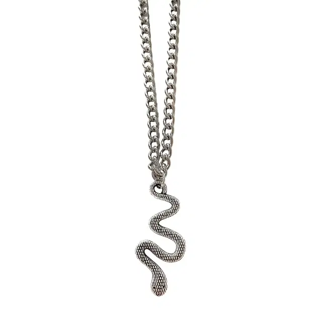 SNAKE NECKLACE