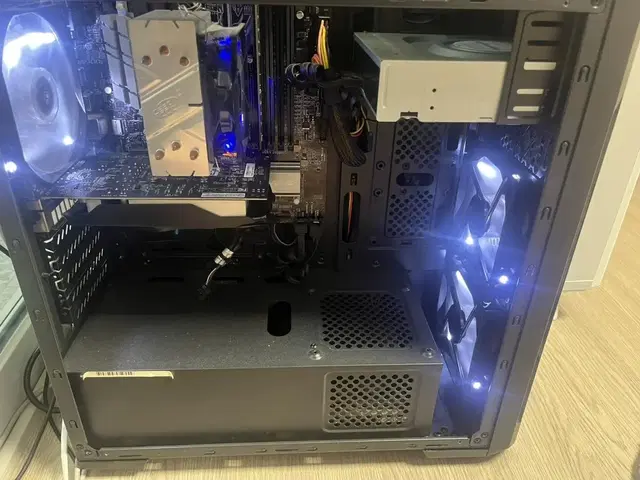 i5-7500 gtx1050ti 게임용 컴퓨터 pc 판매합니다.