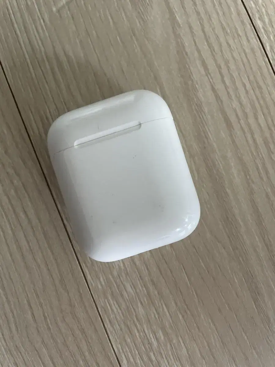 AirPods 2 (body) + left unit