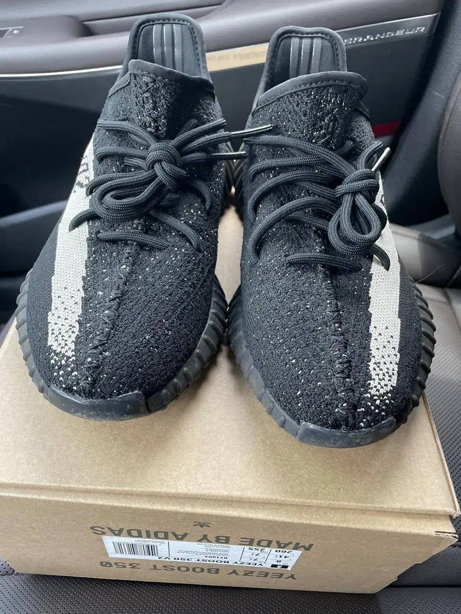 Adidas e.ji Boost 350 V2 Core Black White