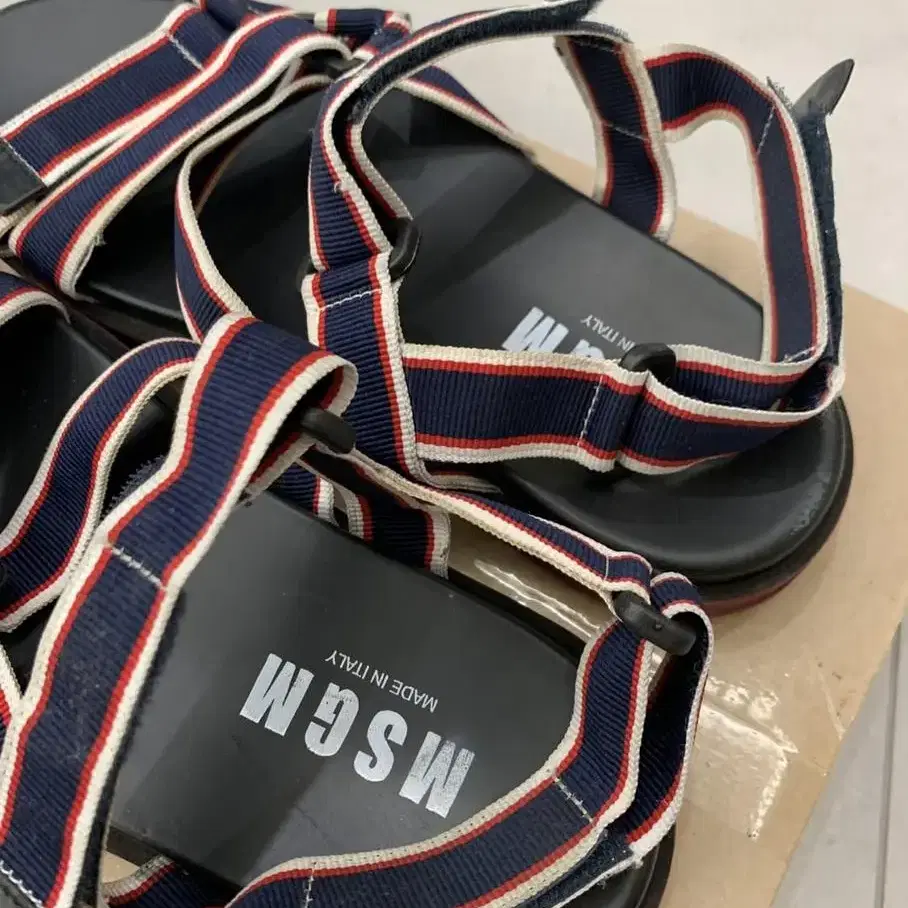 MSGM 스트랩 샌들 41