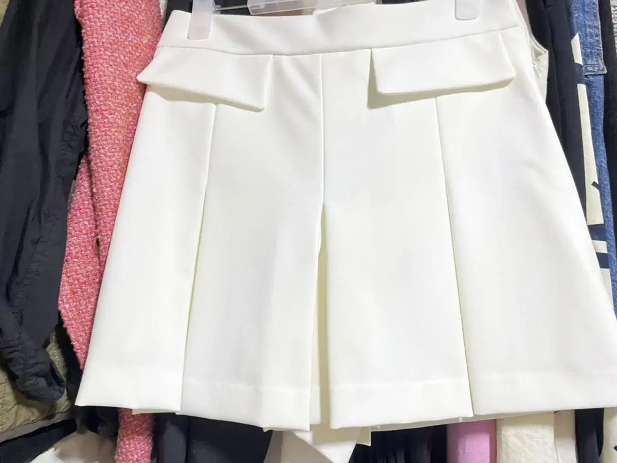 Lucky Marche Pants Vahn Skirt Shorts Pleated White