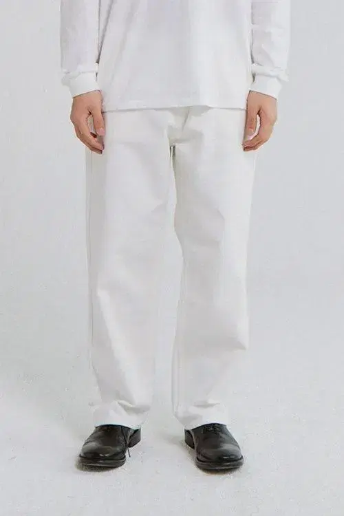 Plastic Products Regular Denim Pants (M)