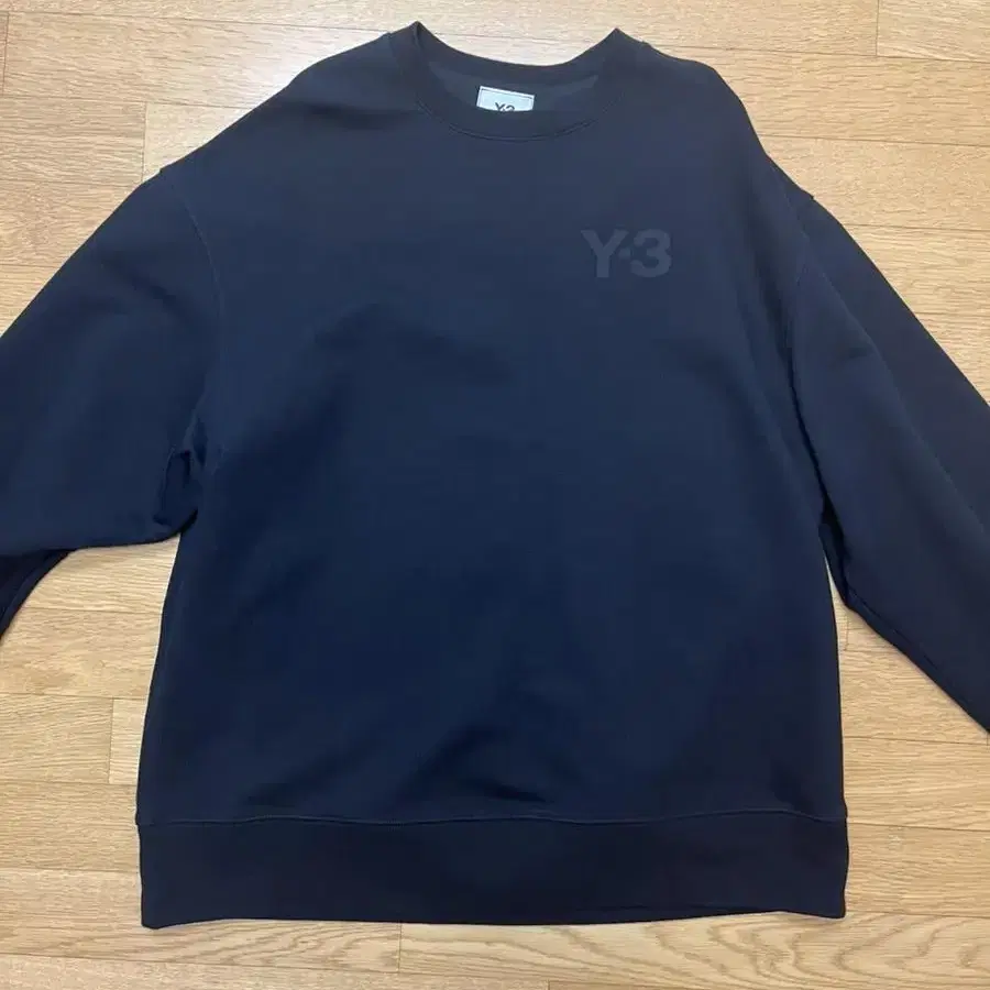 Y-3 클래식 체스트 로고 맨투맨 블랙 L(약 110) FN3366