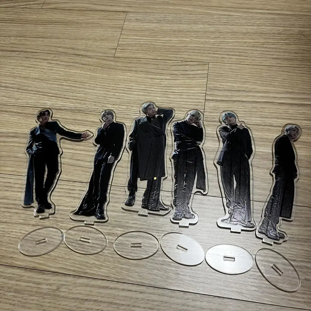 Bangtan Dior Acrylic Stand bulk (unofficial goods)