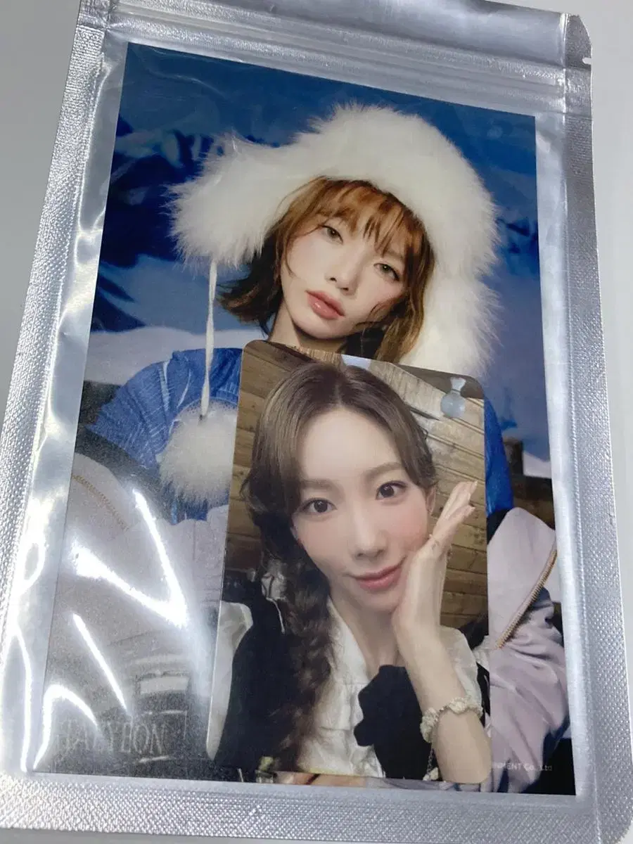 Taeyeon Shumkon md SMCU 4x6 photo unsealed