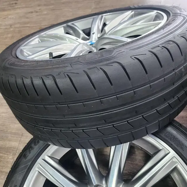 가격내림bmw 520i 18인치휠 셋트 2454518 #245 45 18