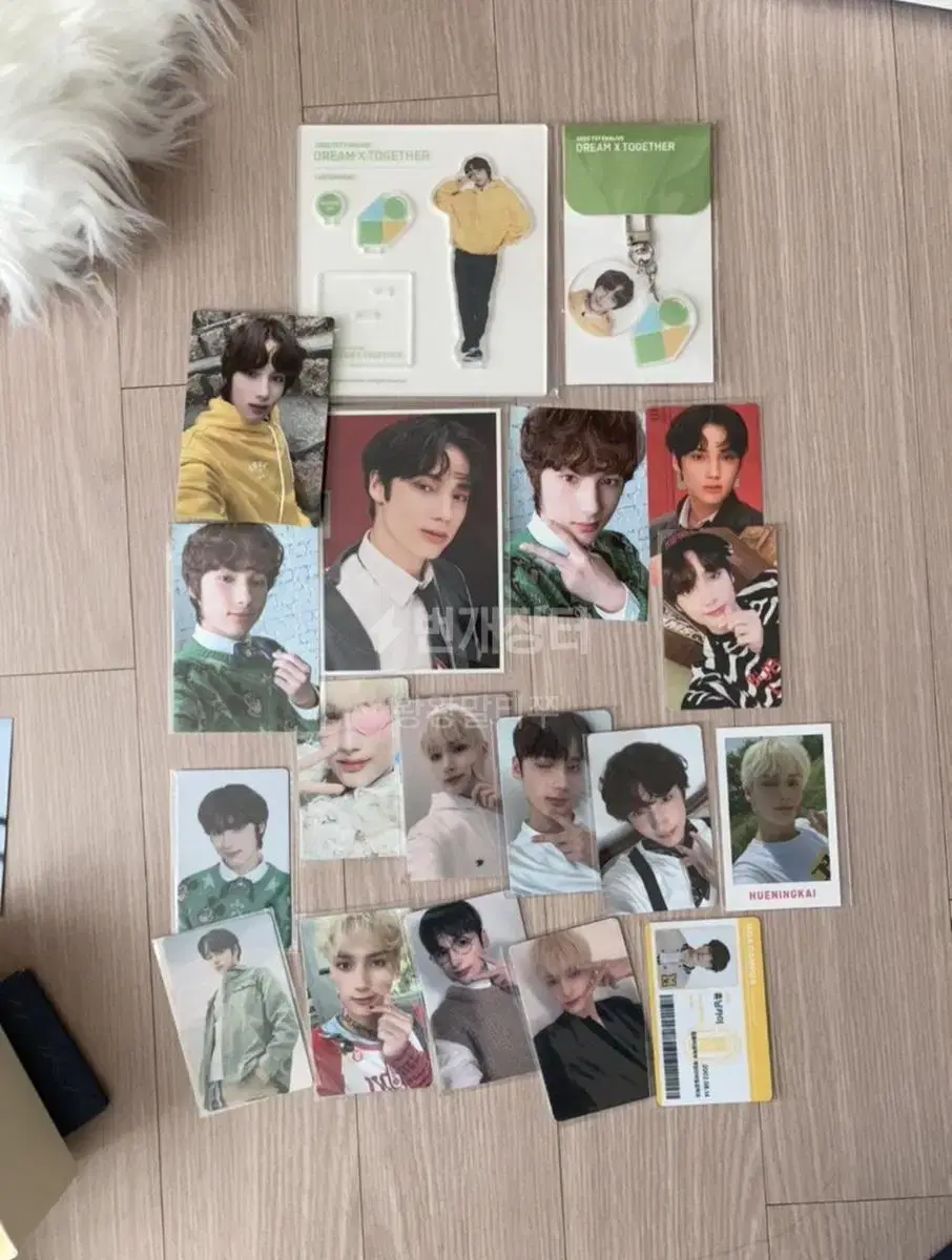 Bulk) hueningkai photocards txt hewning soobin yeonjun beomgyu keyring acrylic