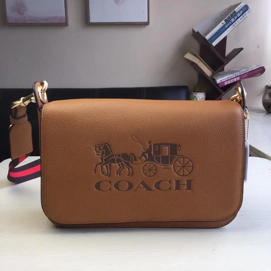 COACH 코치 F72703 제스 마차 로고 메신저백