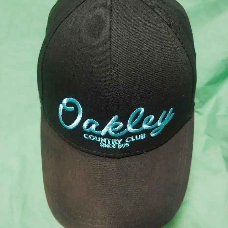 오클리 OAKLEY 컨트리클럽  스트랩백