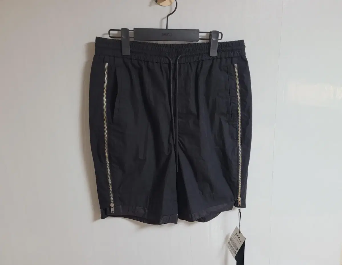 Junge Black Side Nylon Zippered Vahn Shorts Pants 44 JC1525P265