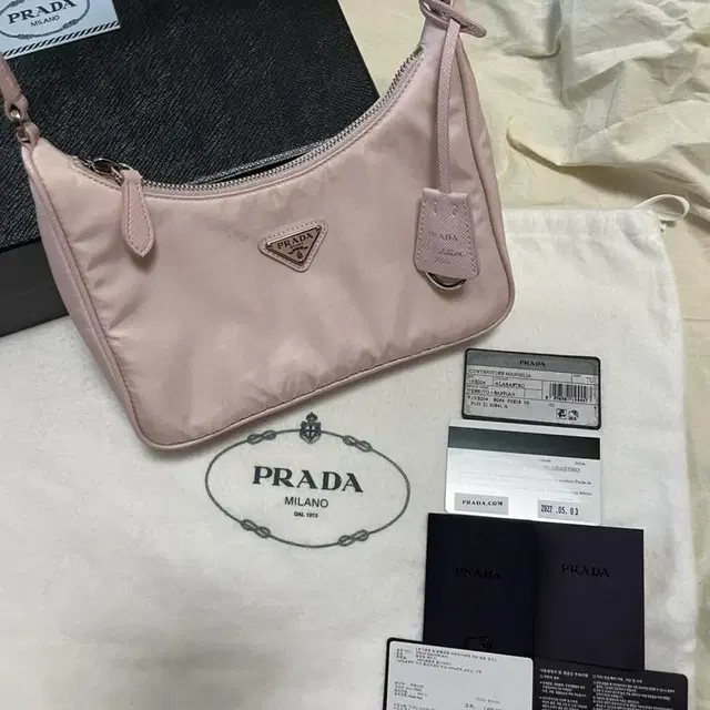 [100% 정품 구매 영수증 인증] PRADA 프라다 호보백 핑크