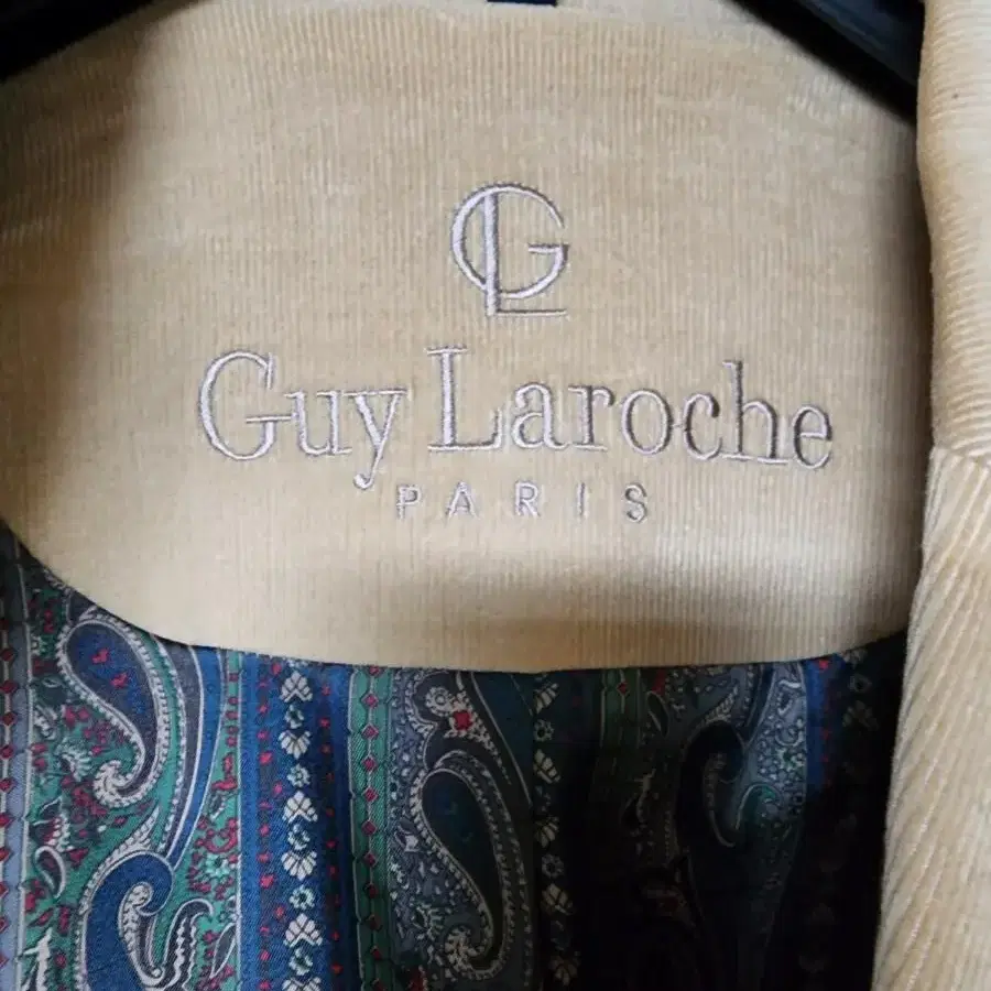 guy laroche 자켓 판매합니다 색감 너무좋아요