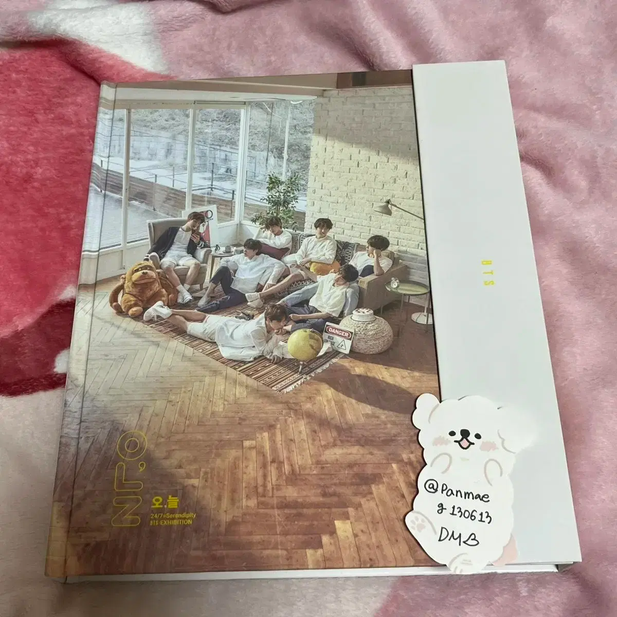 2018 BTS Exhibition Book [오,늘] | 브랜드 중고거래 플랫폼, 번개장터