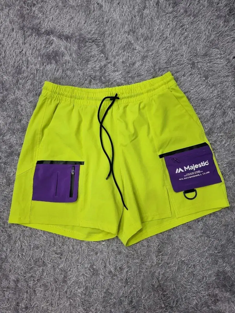 Majestic Vahn Shorts Neon Green 100