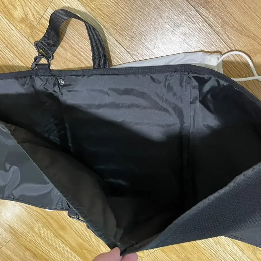 MM6 x Eastpak Crew XL 숄더백