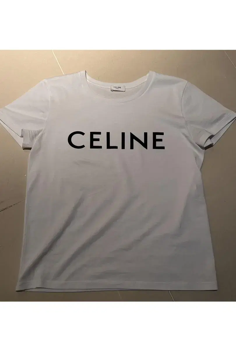 CELINE 셀린느 티셔츠