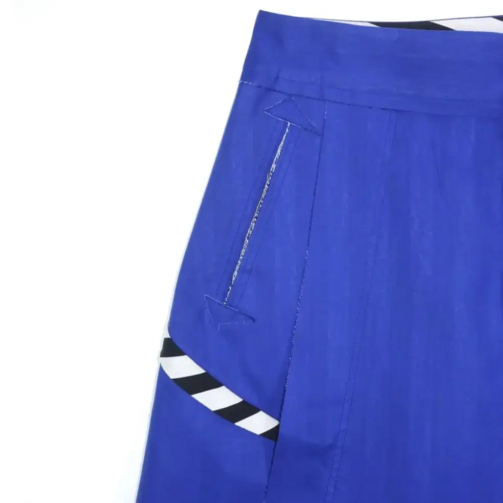 ISSEY MIYAKE 이세이미야케 Stripe point skirt