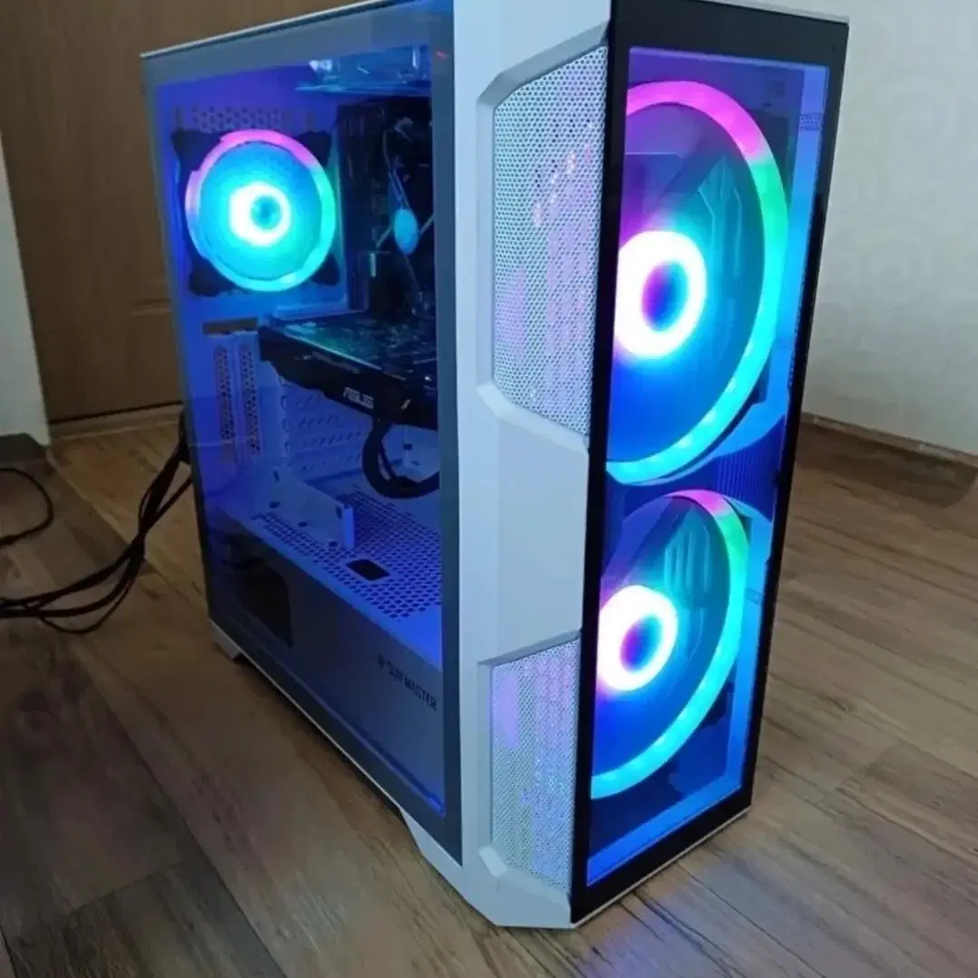 I9 12900K/RTX2080 컴퓨터 판매합니다. 모니터,본체,게이밍