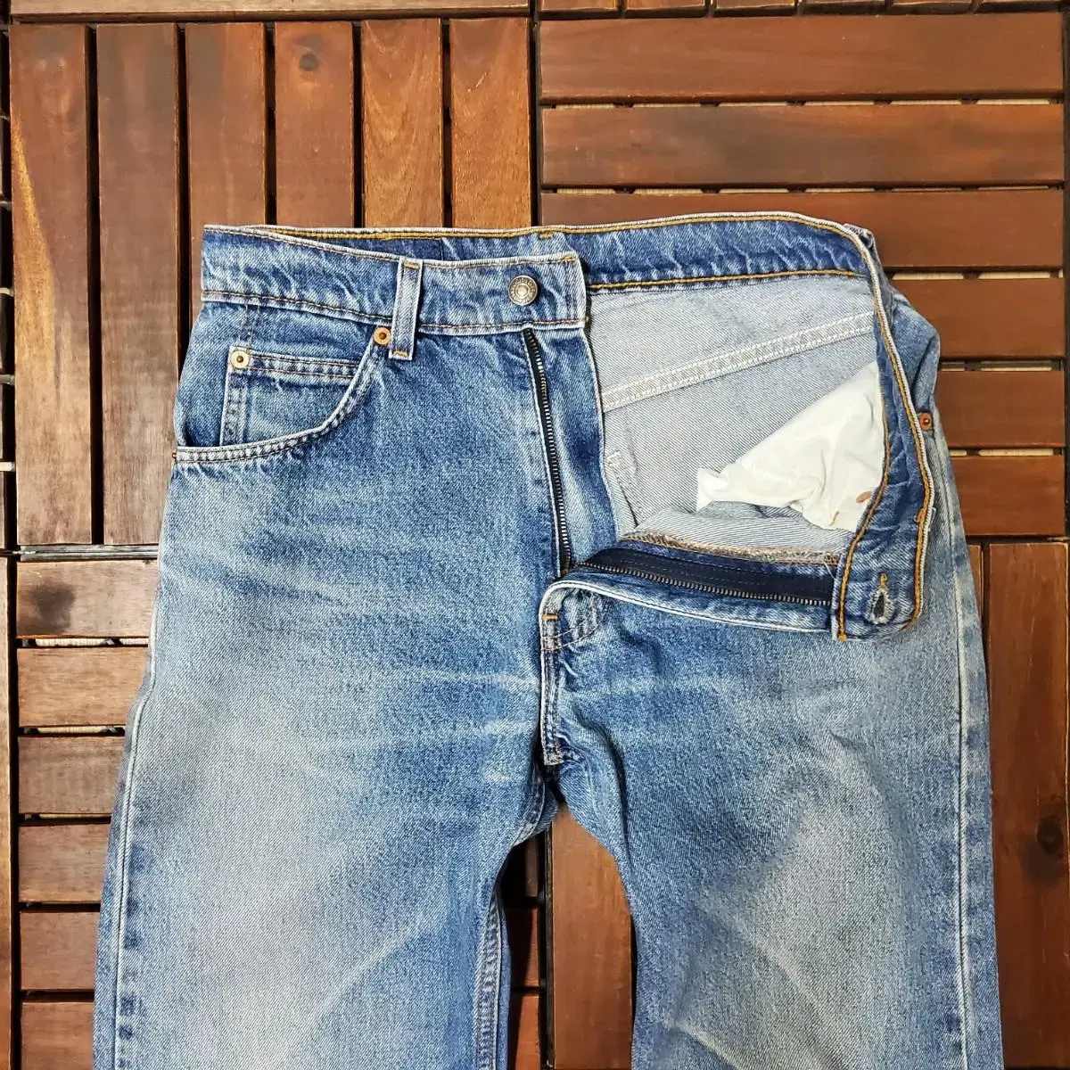 90s Levis 607 (30 inch) orange label