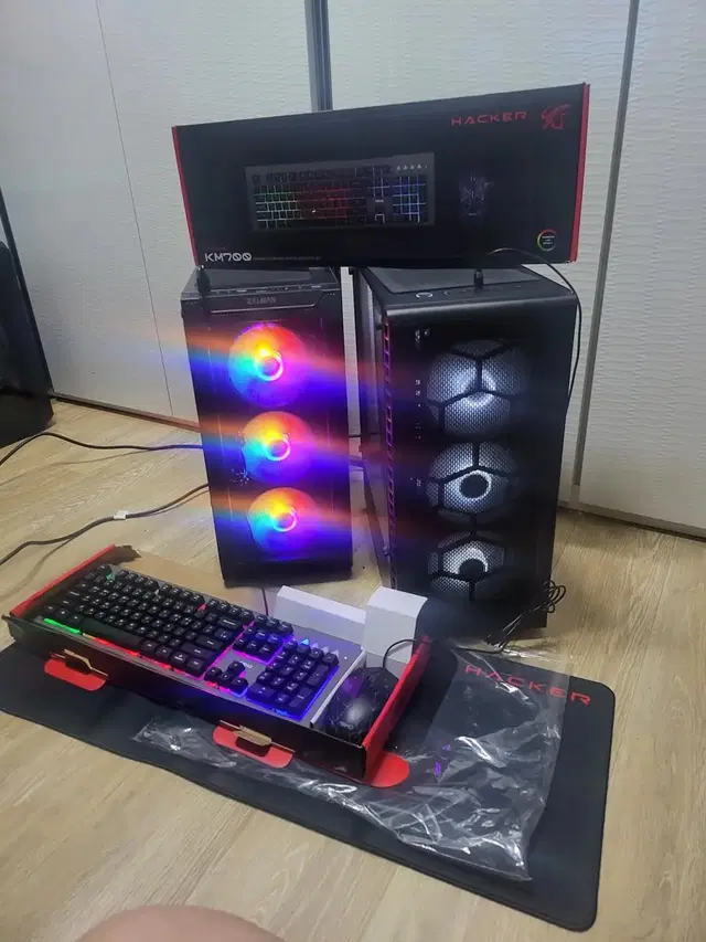 I7 13700F/RTX2060 컴퓨터 판매합니다. 모니터,본체,게이밍