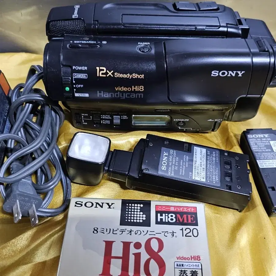 (판매완료)sony 핸드캠 CCD-TR400/전문가용 풀셋트