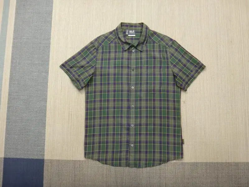 (100) Jackwolfskin Plaid Men's Short Sleeve Shirt