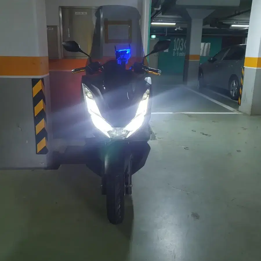 2022 pcx 팝니다