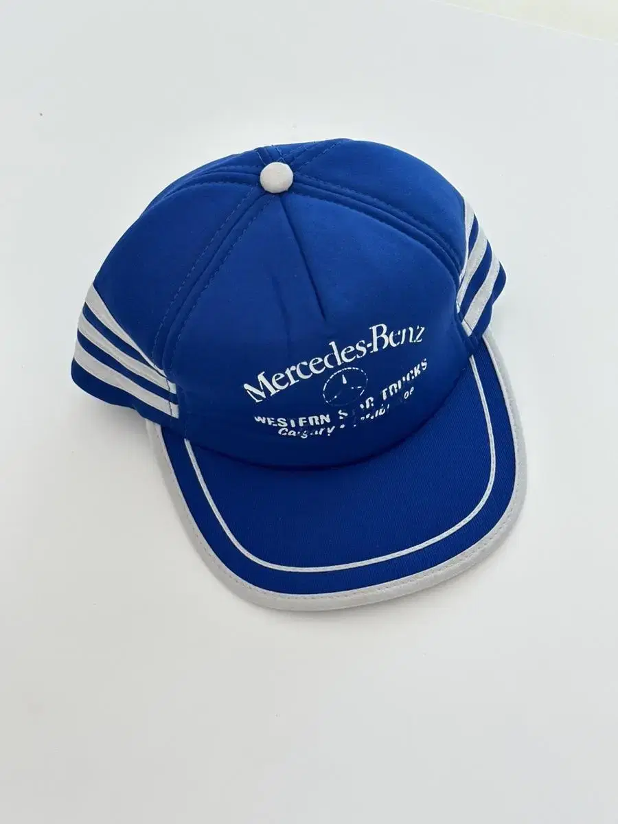 Vintage Mercedes-Benz hat