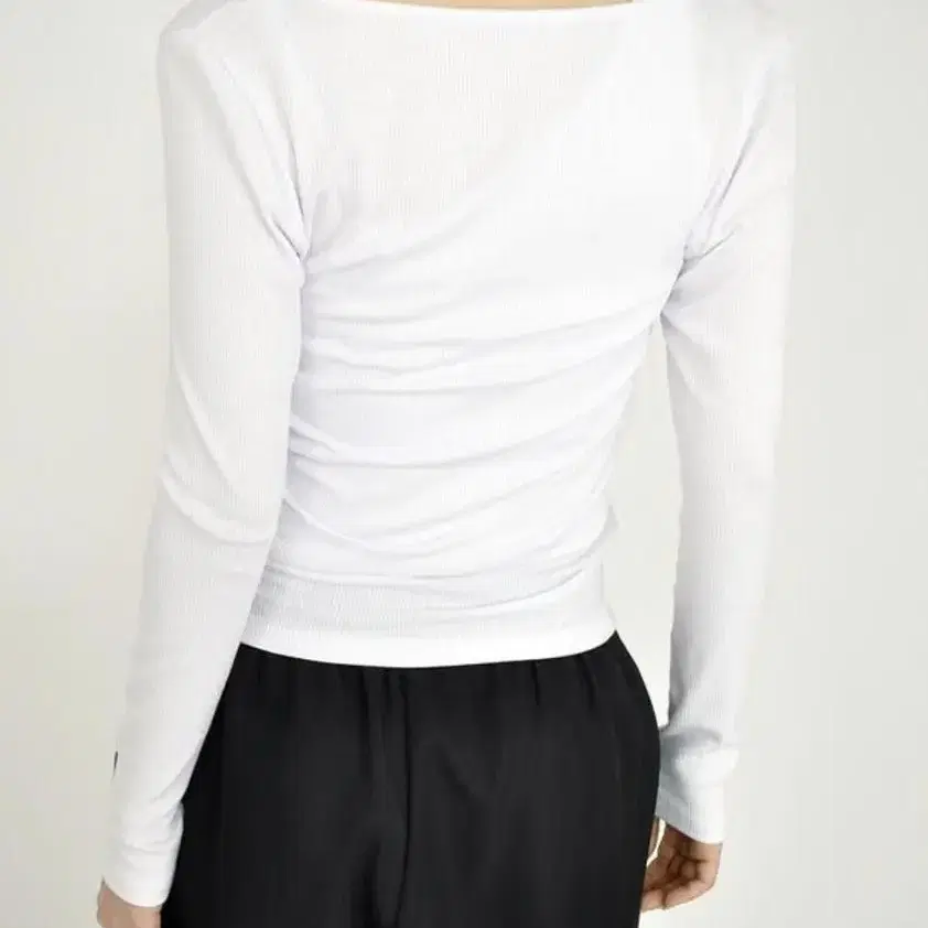 LAYERING STRAP T (WHITE)