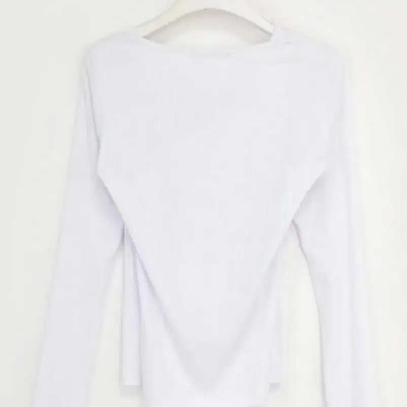 LAYERING STRAP T (WHITE)