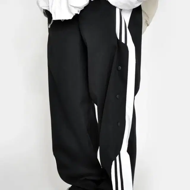 NYLON TRACK PANTS (B&W)