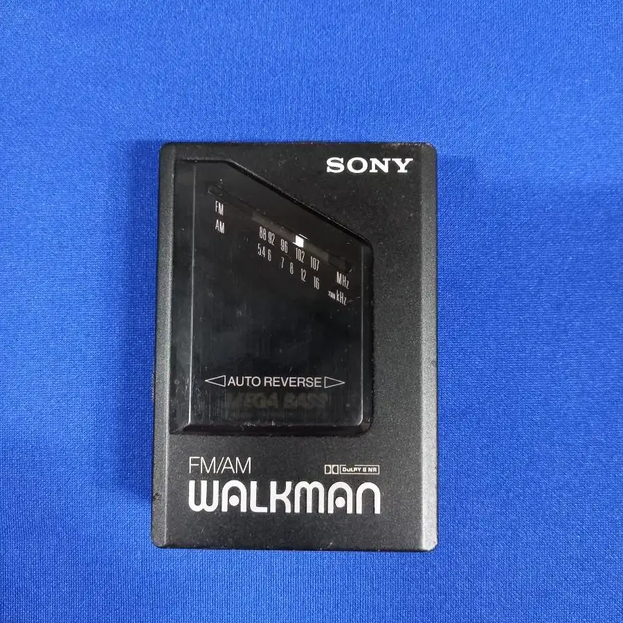 SONY RADIO CASSETTE PLAYER WM F2095