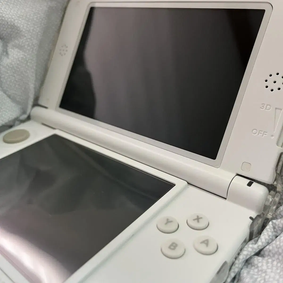 닌텐도 3ds xl 화이트 (펜, 충전기, 케이스, 칩 포함)