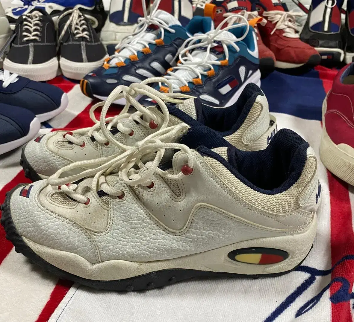 90s tommy hilfiger shoes 타미힐피거