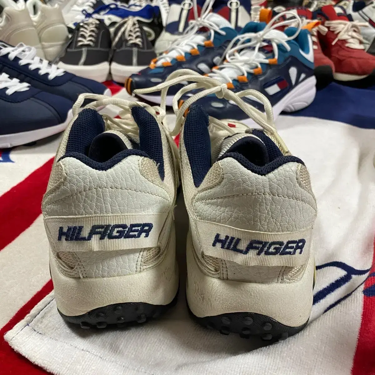 90s tommy hilfiger shoes 타미힐피거