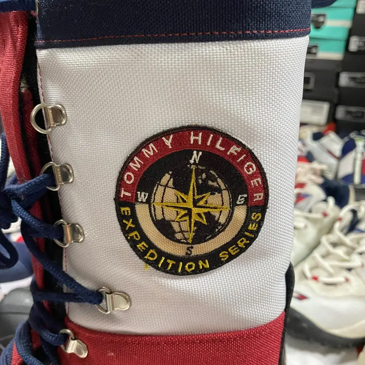 90s tommy hilfiger expedition duck boots