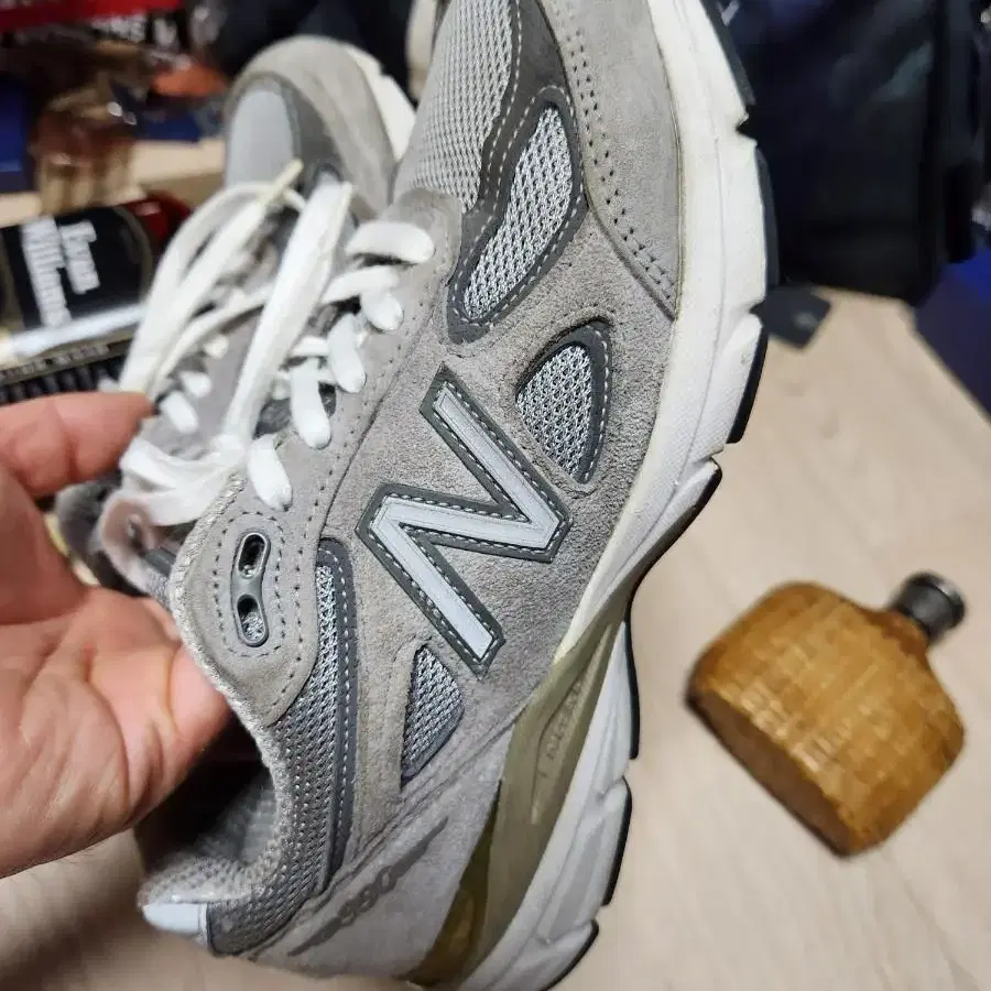 뉴발란스 990v4 b 230