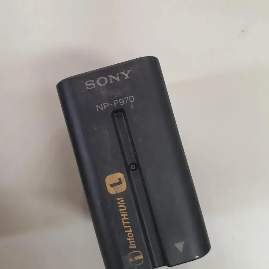 소니 캠코더 sony NP-F970 배터리