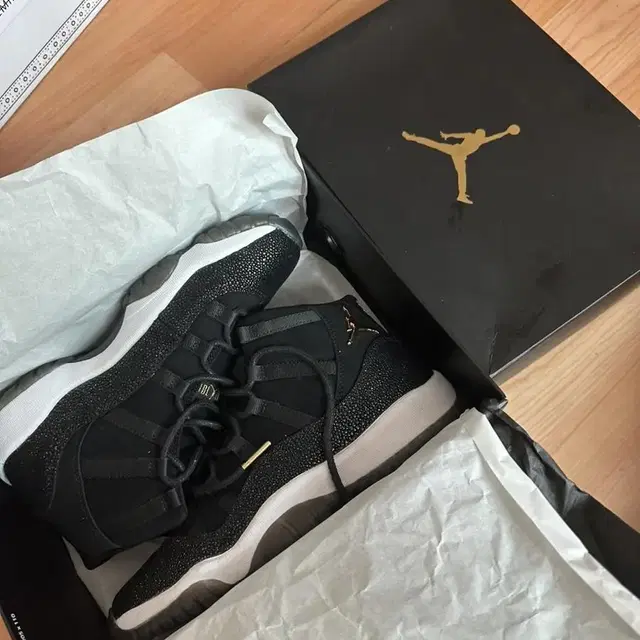 Jordan11 조단11 retro premium HC 여자7/240