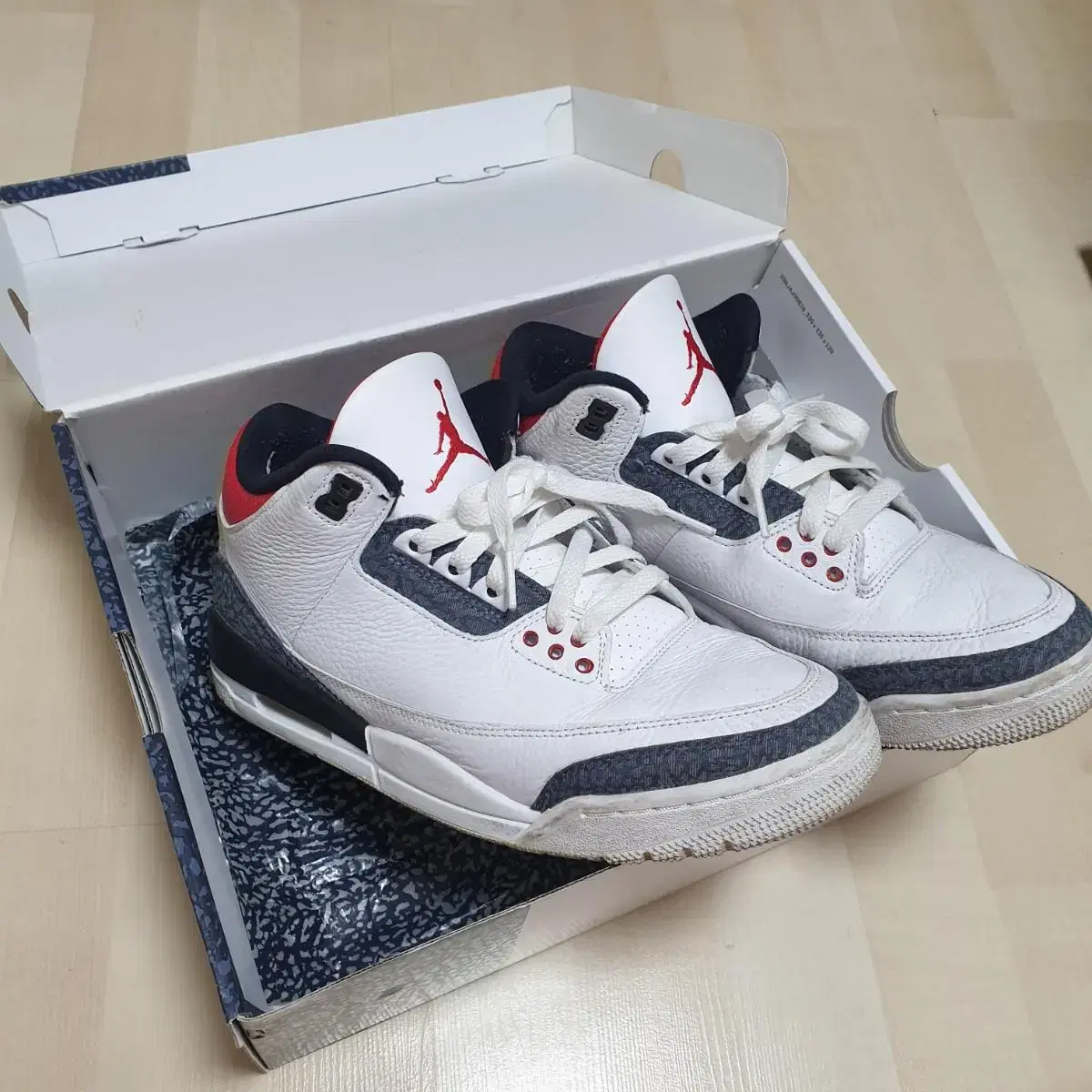 Jordan 3 Retro SE Denim Fire Red 265