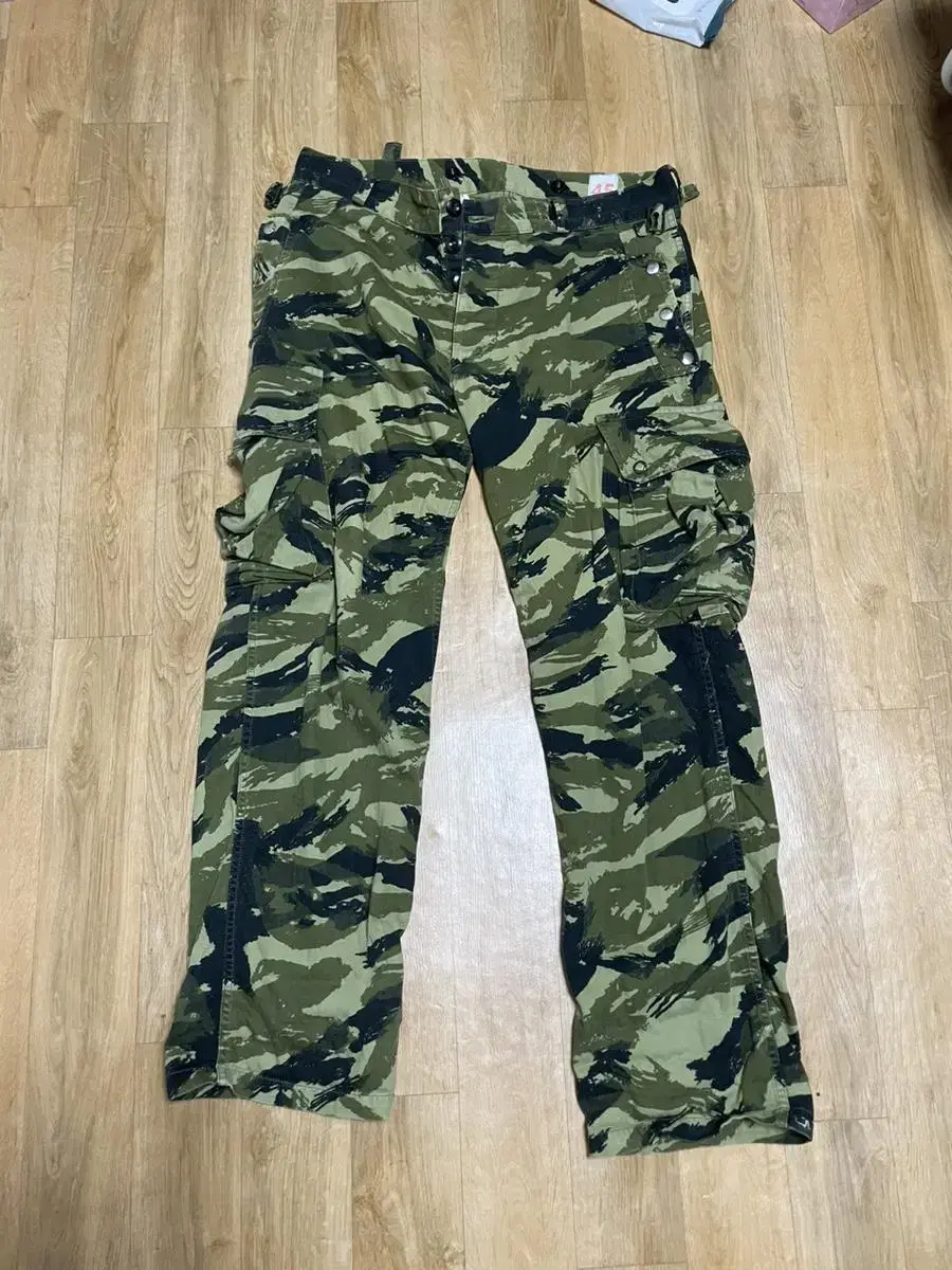 Realmcoy Lizard Camo Trouser 45