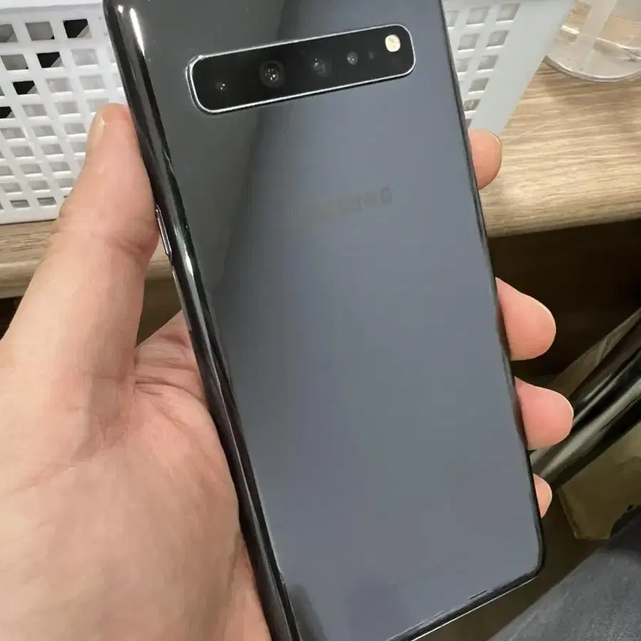 갤럭시 S10 5G 블랙 256GB 판매합니다.