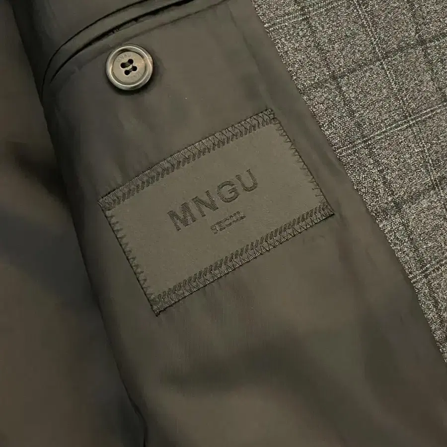 Mngu 19fw 체크 블레이저 m (희귀)