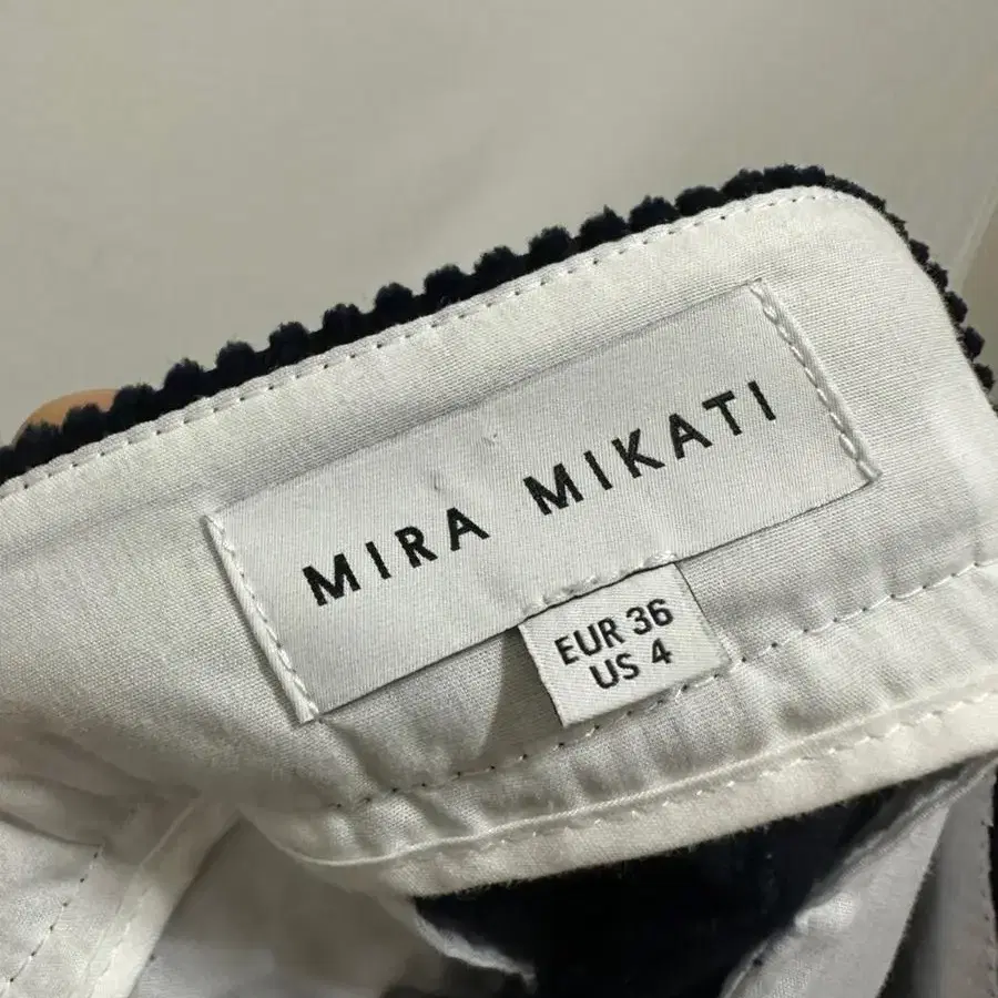 미라 미카티 mira mikati 코듀로이 팬츠